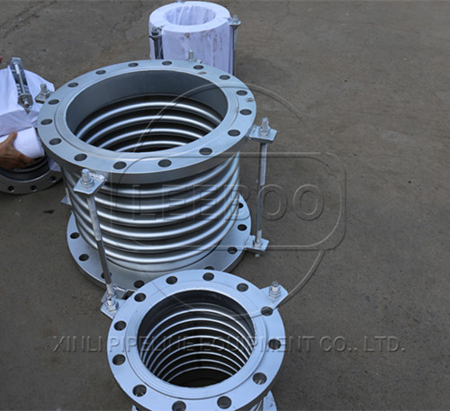 波紋<a href=http://www.zgqhw.cn target=_blank class=infotextkey>補(bǔ)償器</a>防水擊方案