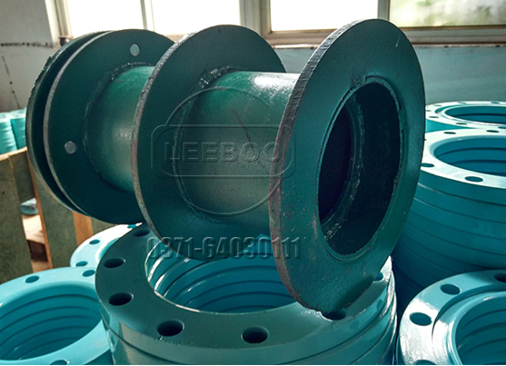 柔性套管式<a href=http://www.zgqhw.cn target=_blank class=infotextkey>伸縮器</a>的管道作用